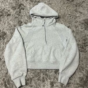 NWOT Lululemon Cropped Scuba